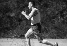 “UZUN MESAFE KOŞUCUSUNUN YALNIZLIĞI” PRÖMİYER YAPIYOR