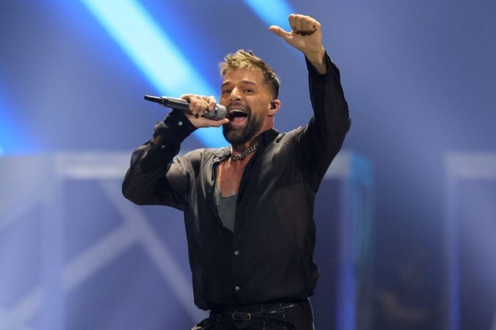 RICKY MARTIN 15 YIL SONRA İSTANBUL’A GERİ DÖNÜYOR ricky martin - küçükçiftlik park konser