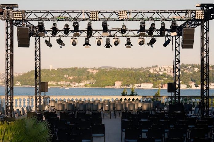 MÜZEDE SAHNE - SABANCI VAKFI - 10. YIL