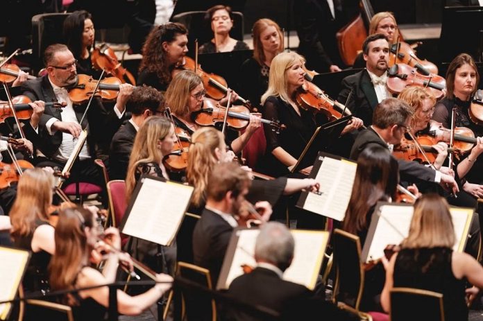 ROYAL PHILHARMONIC ORCHESTRA TÜRKİYE'YE GELİYOR Royal Philharmonic Orchestra, 25 ve 26 Eylül’de İstanbul’da, 27 Eylül’de ise Ankara’da